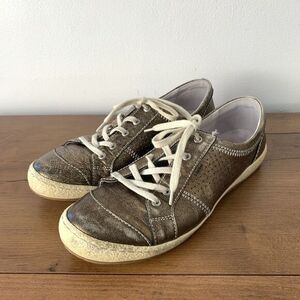 Josef Seibel Shoes Womens 9 Gray Caspian Sneakers Metallic Classic Comfort 40